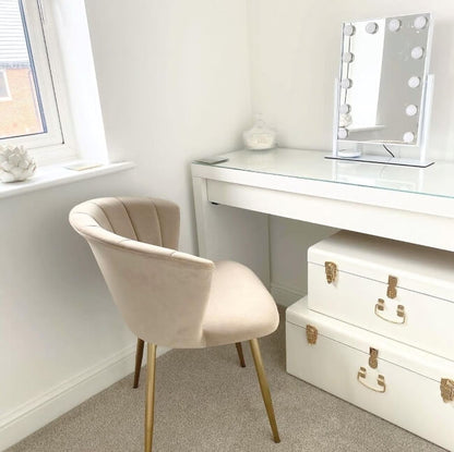 LED Vanity Mirror with Customizable Lighting - 30x40cm
